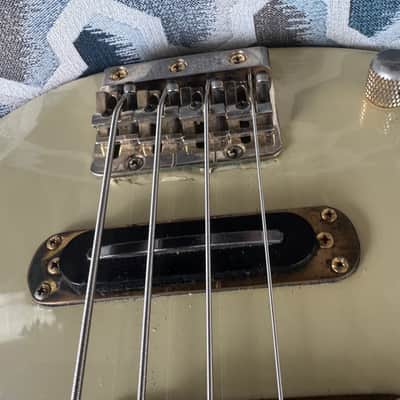 LEFT HANDED YAMAHA BB1600 BASS GUITAR image 8