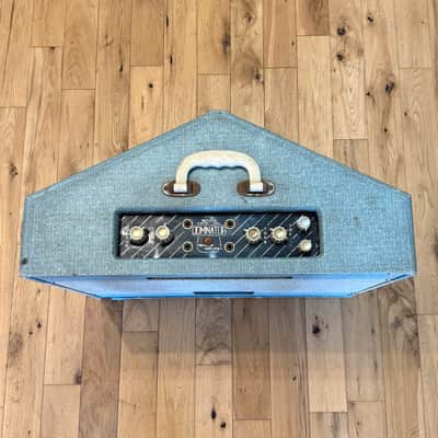 Watkins Dominator V front Tremolo c. 1961-1962 image 7