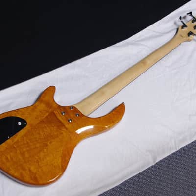 DEAN Edge 1 5-String Bass guitar Trans Amber w/ Hard Case NEW image 7