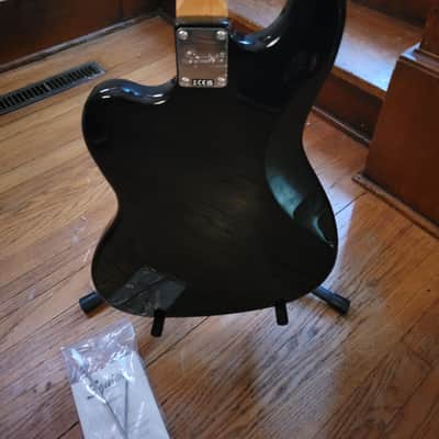 Squier Classic Vibe Bass VI 2025 - Black image 3