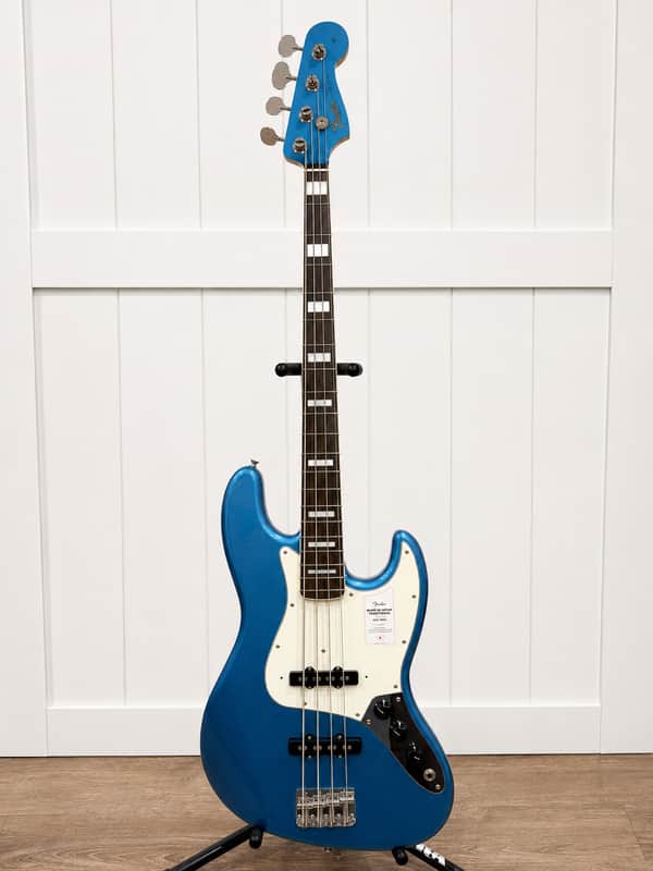 Fender Traditional Late 60s Jazz Bass®, Rosewood Fingerboard, Lake Placid Blue image 1