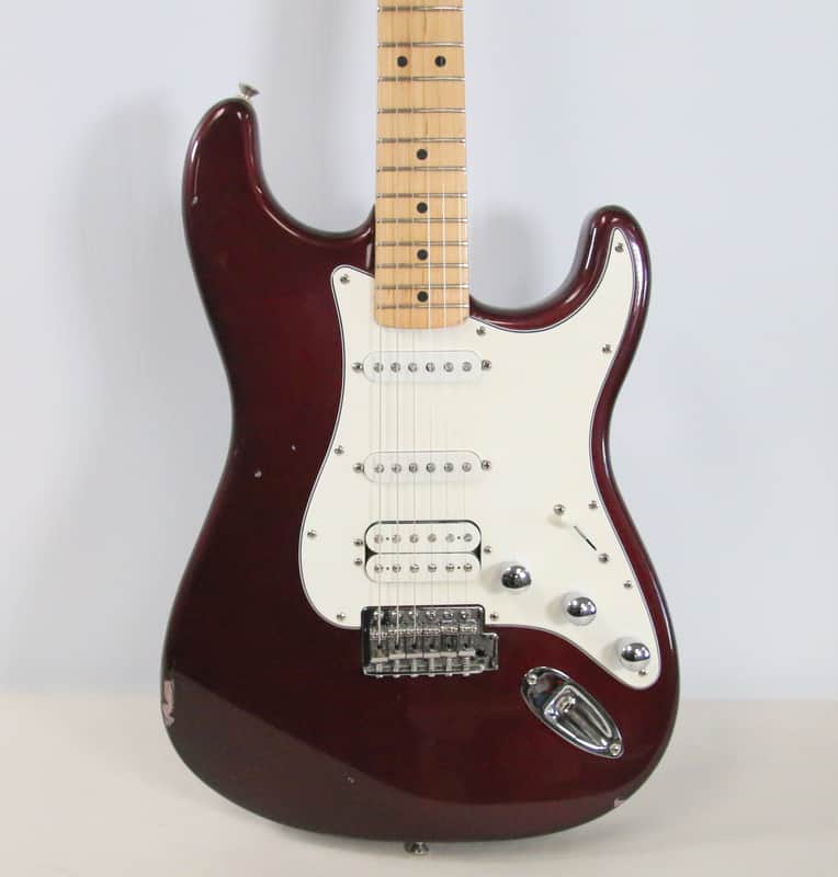 Fender Standard Stratocaster with Maple Fretboard 2000 - Midnight Wine image 1