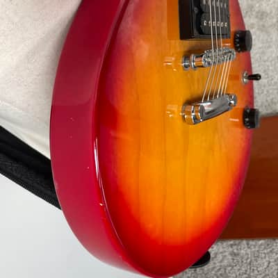 Epiphone Special Model Sunburst + Amp & Accessories image 9