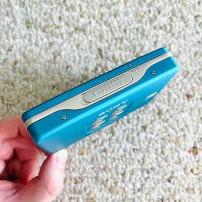 Sony WM-EX633 Walkman Cassette Player, Excellent Rare Blue ! Tested & Working ! image 9