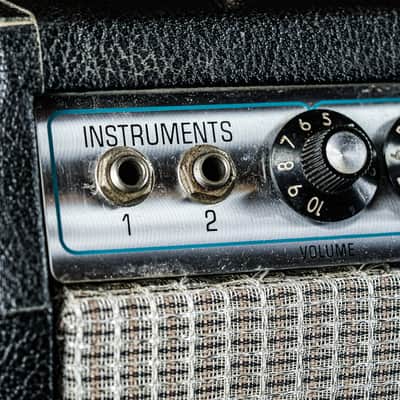 1975 Fender Vibro Champ 6-Watt 1x8? Guitar Combo silverface image 3