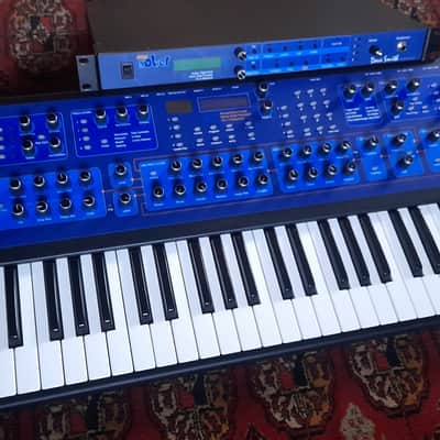 Dave Smith Instruments Poly Evolver 61-Key 4-Voice Polyphonic Synthesizer 2005 - 2011 - Blue with Wood Sides