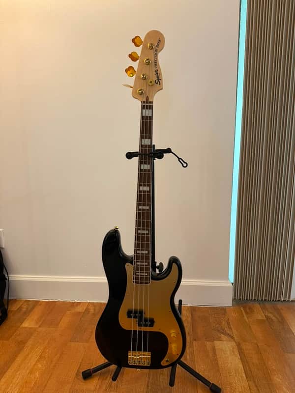 Squier 40th Anniversary Gold Edition Precision Bass