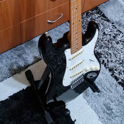 Washburn WE-1 Vintage Lyon Series with pickups Japan - Black image 2