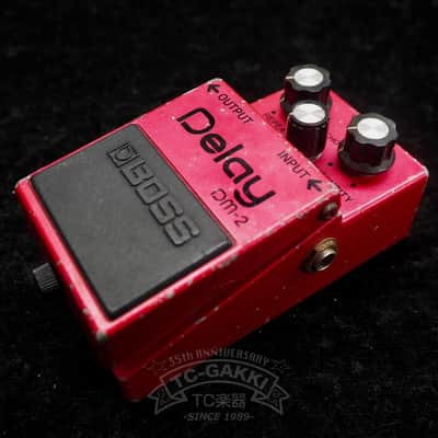 Boss DM-2 Delay Pedal | Reverb