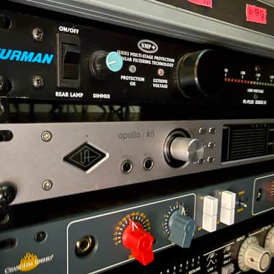 Universal Audio Apollo x8 Gen 2 Thunderbolt Audio Interface 2024 - Present - Silver image 2