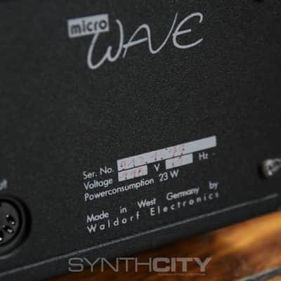 Waldorf Microwave Rackmount Wavetable Synthesizer 1989 - Blue image 3