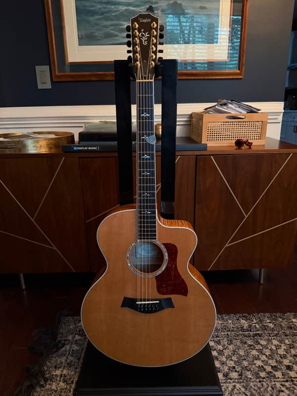 Taylor 655CE