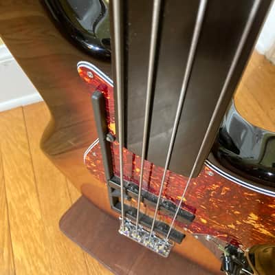 Fender Jazz Fretless with Pro Upgrades 2018 - 3-Color Sunburst image 6