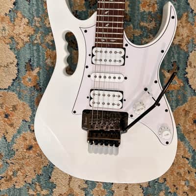 Ibanez JEMJR-WH Steve Vai Signature with Jatoba Fretboard 2018 - Present - White image 8