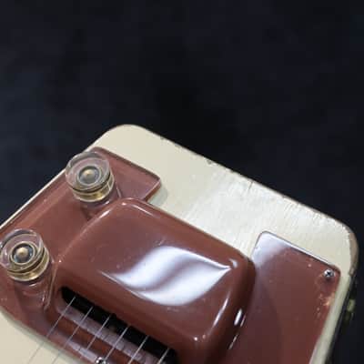 Gibson BR-9 Steel Guitar Beige / Cremora Brown 22.5" Scale Steel Guitar w/Case image 11