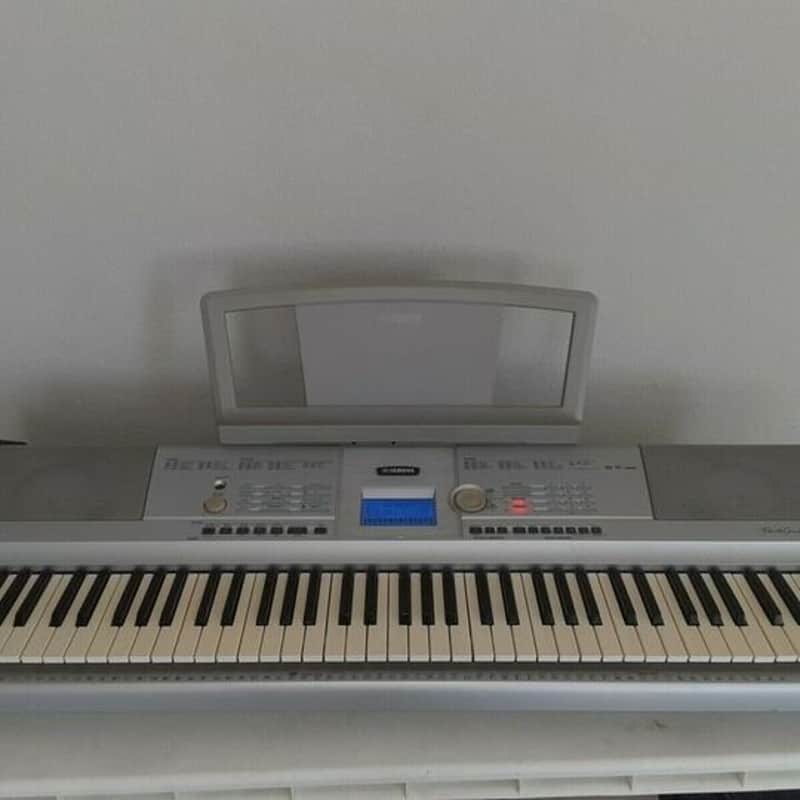 Yamaha DGX 205 76 Key Portable Grand Digtial Piano image 1