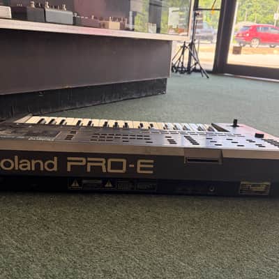 Roland Pro-E 37-Key Intelligent Arranger 1989 - 1990 - Black image 3