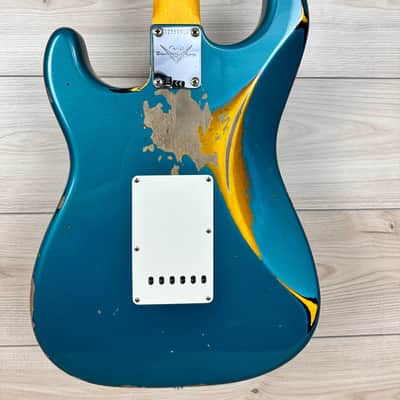 Fender Custom Shop 1961 Stratocaster Heavy Relic Aged Ocean Turquoise over 3-Color Sunburst image 19