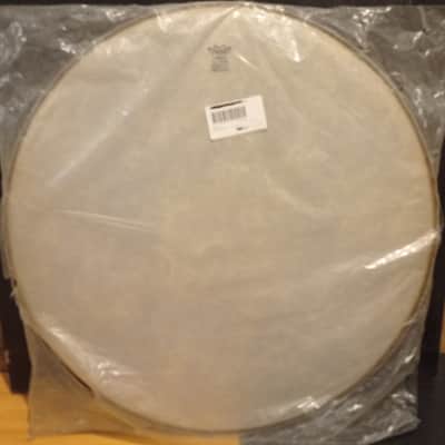 Remo RARE (NOS) Legacy LA / With Reemlar 24"bass drum head 80s-90s  - Classic white 🤍 image 2