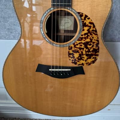 Taylor 816ce  Natural image 8