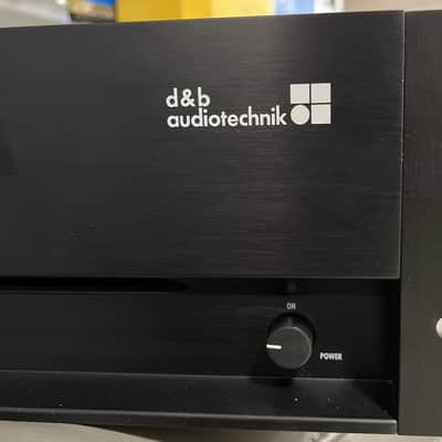 d&b audiotechnik  D12 amplifier image 1