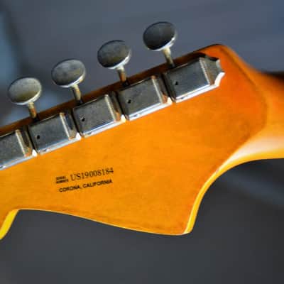 American Fender Jazzmaster Relic  Custom  Nitro Gold Sparkle G&G Case image 16