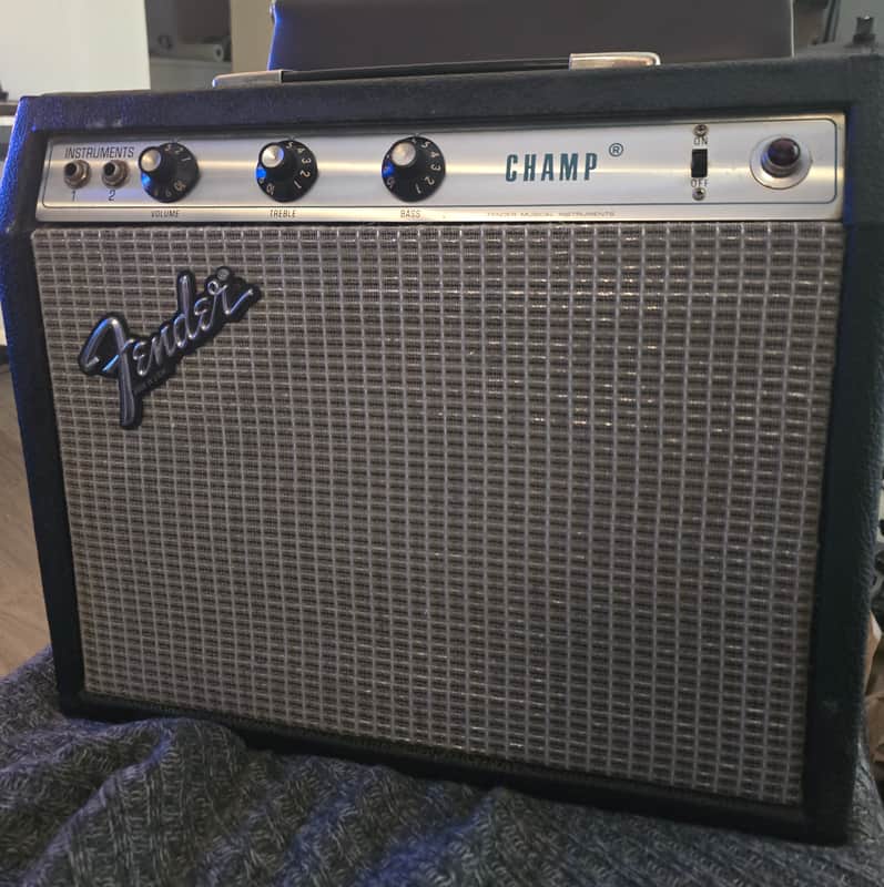 Fender Champ 6-Watt 1x8" Guitar Combo 1970 - 1981 - Silverface image 1