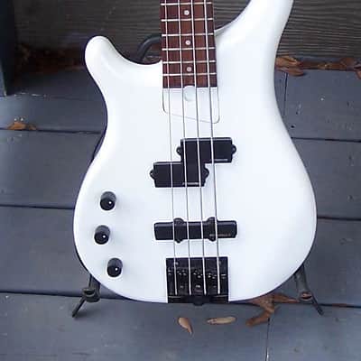 Fernandes Revolver Lefty MIJ 6 lbs. 1996 White image 7
