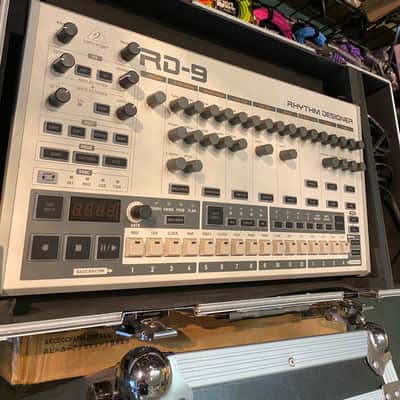 Behringer RD-9 Rhythm Designer (with NICE CASE) image 1