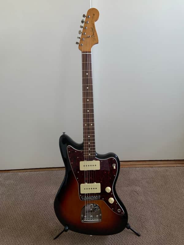 2018 Fender Classic Player Jazzmaster Special 3-Color Sunburst