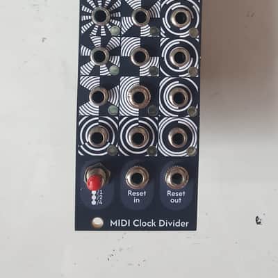 Trilling T=3x*2y Clock Divider Present imagen 1