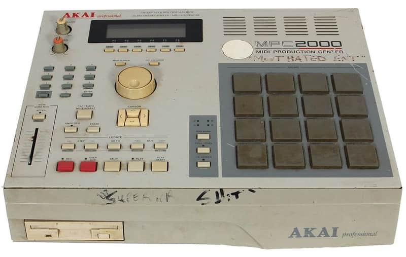 Akai MPC2000 MIDI Production Center | Reverb