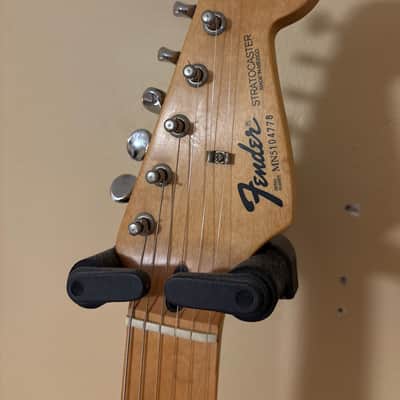 Fender "Squier Series" Standard Stratocaster with Maple Fretboard 1992 - 1996 - Black image 5