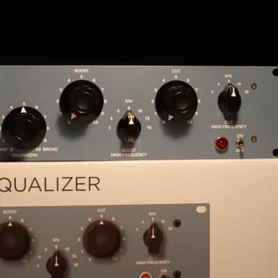Warm Audio EQP-WA Tube EQ 2015 - Present - Blue 2of3 image 4