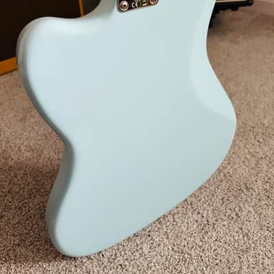 Mint with Upgrades Fender Vintera II '50s Jazzmaster with Rosewood Fretboard - Sonic Blue image 4