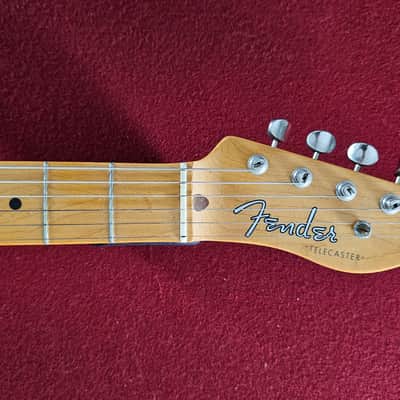 Fender American Vintage '52 Telecaster 1998, Stereophonics Signed image 3