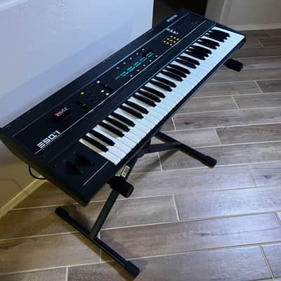 Ensoniq ESQ-1 Wave Synthesizer 1986 - Black