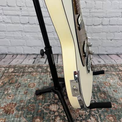 Reverend  USA Rocco - Aged White image 8