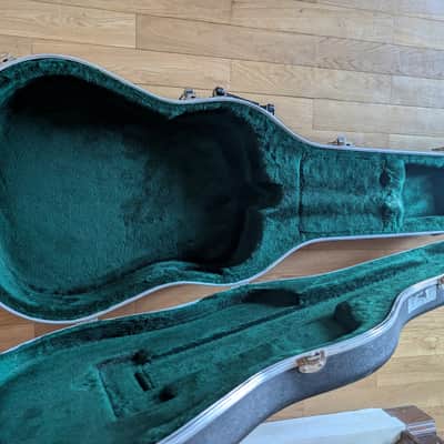 Martin Martin Guitar Molded Dreadnought Case image 3