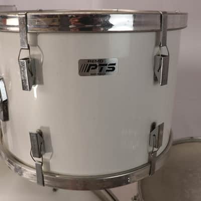 Remo Quadra PST 5pc Drum Set Kit White 22/16/14/13/12" image 5