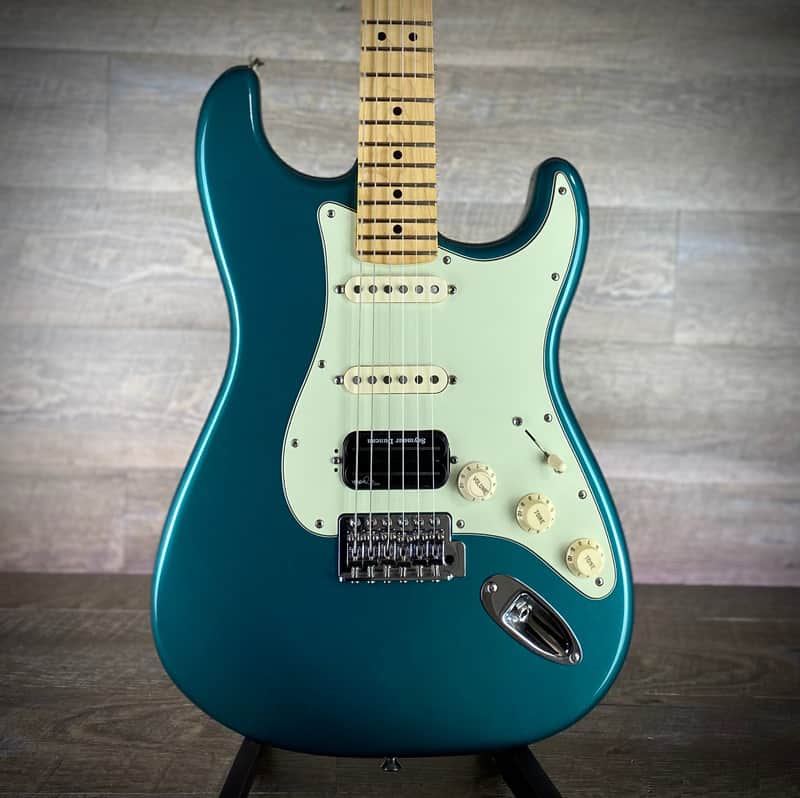 Fender Deluxe Lone Star Stratocaster Ocean Turquoise 2014 - Used
