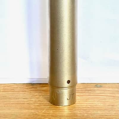 Vintage AKG D190E with clip image 1