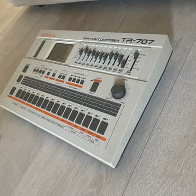Roland TR-707 Rhythm Composer with HKA ROM and 8 soundsets: 707/727/808/909/LM-1/LM-2/DMX image 3