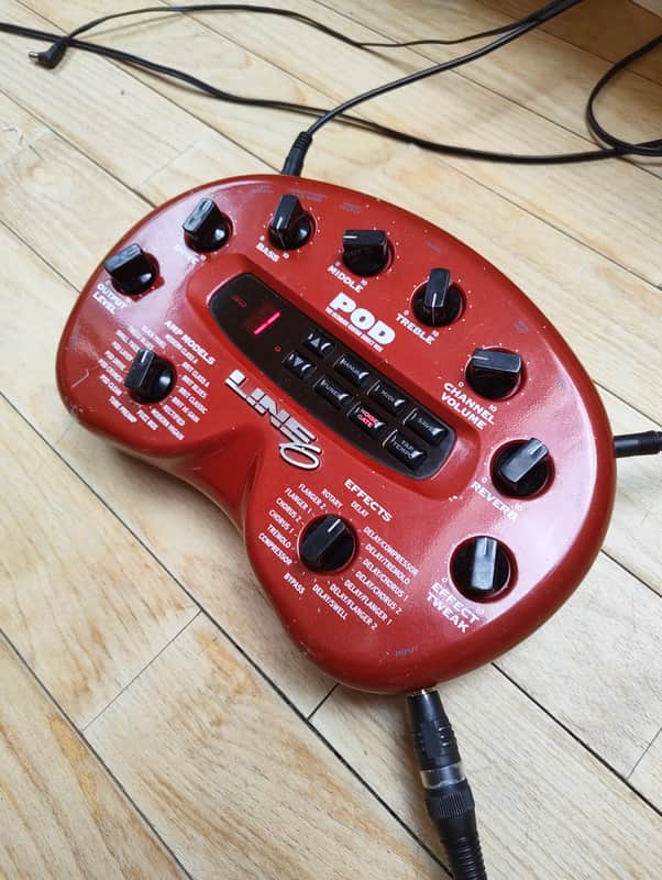 Line 6 POD Multi-Effect and Amp Modeler 1998 - 2000 - Red image 1