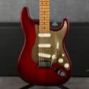 Fender Stratocaster Plus - 1997 - Crimson Frost - Hard Case - 2nd Hand