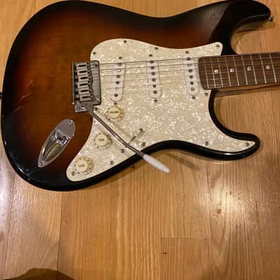 Squier 2004 Standard Deluxe with Quilted Maple Top in VERY good condition image 2