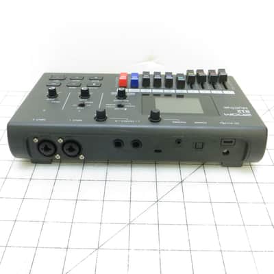 Zoom R12 Portable Digital Multitrack Recorder image 5
