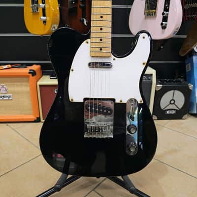 Squier Affinity Telecaster with Maple Fretboard, Top Loader Bridge 2001 - 2021 - Black image 1