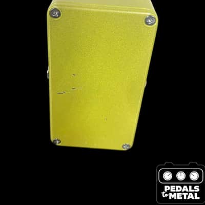Lovepedal Rubber Chicken with box - Yellow - X15806 image 7