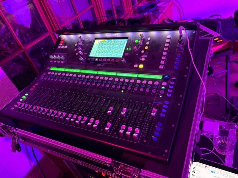 Allen & Heath SQ5 Digital Mixer image 1